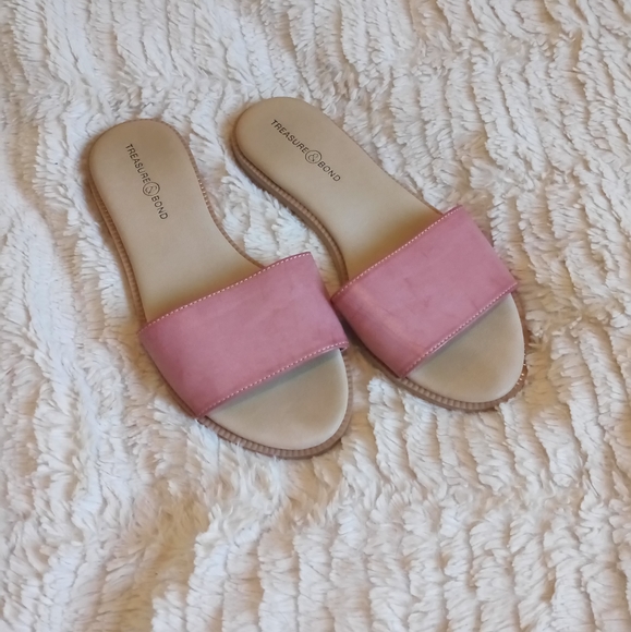 Treasure & Bond Other - 🍀Treasure & Bond sandels